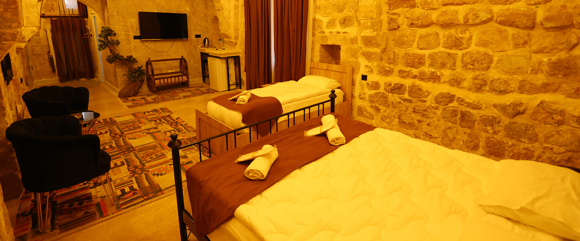 Majestic Manor Boutique Hotel