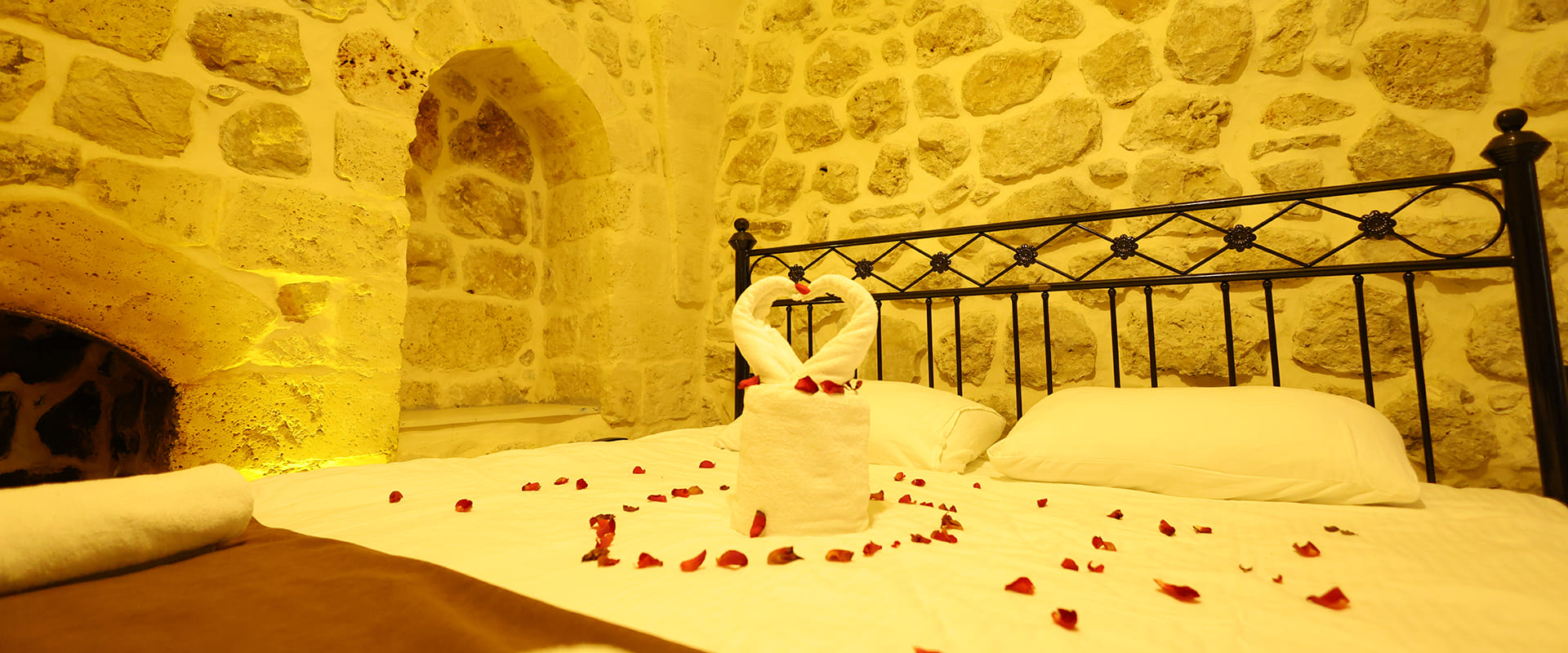 Majestic Manor Boutique Hotel
