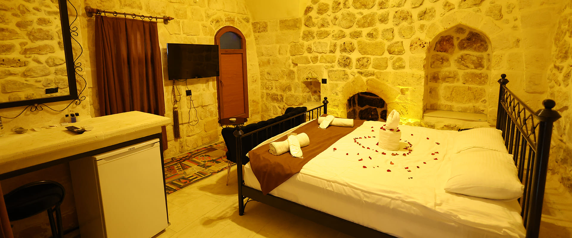 Majestic Manor Boutique Hotel